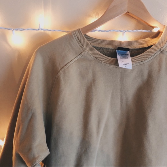 Men’s Patagonia Sweater - Picture 2 of 4